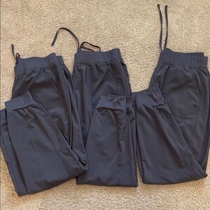 Set of 3 jogger scrubs